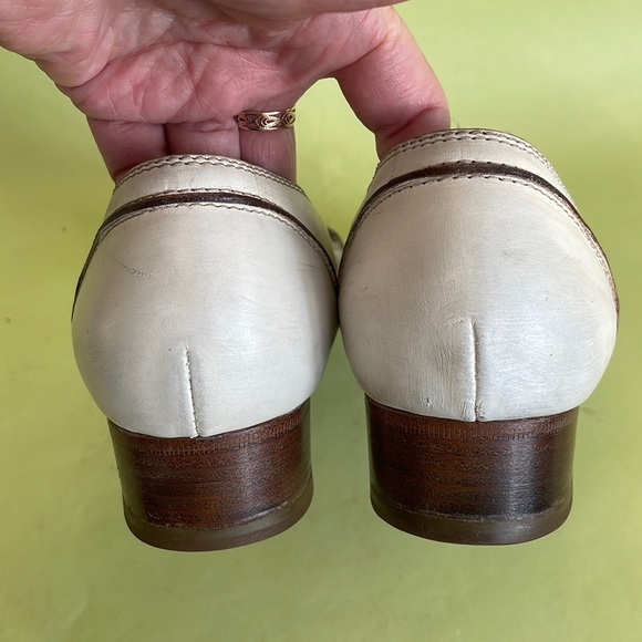 Vintage 70’s cream Gucci leather loafers - Picture 15 of 16